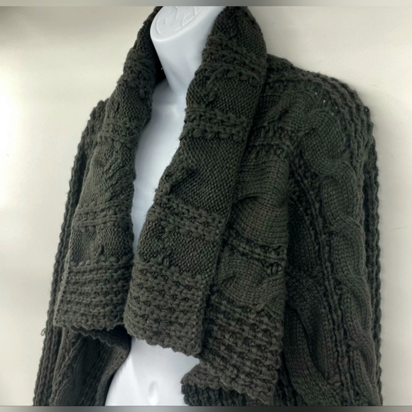 POL Cable Knit Cardigan - Picture 5 of 6